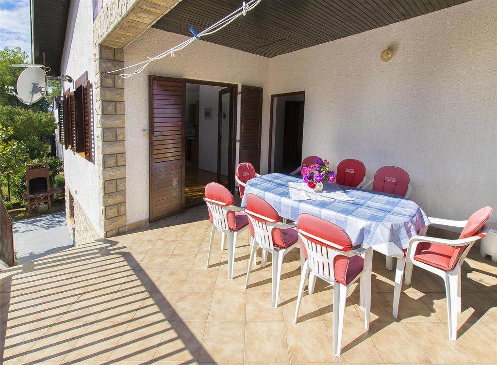 Apartment Danica Нин Екстериор снимка